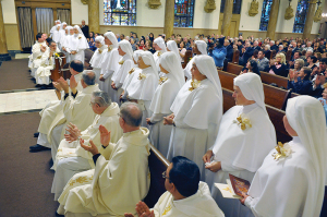 sisters 100th applause